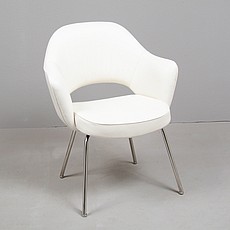 Saarinen: Executive Arm Chair Reproduction- Snow White Leather