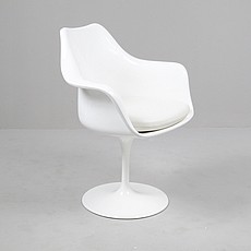 Show product details for Saarinen: Tulip Armchair Reproduction