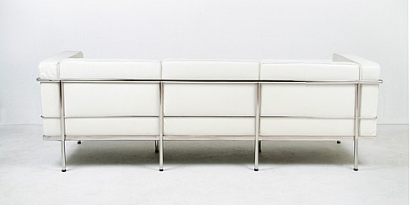 Le Corbusier Petite LC3 Sofa in Red Leather