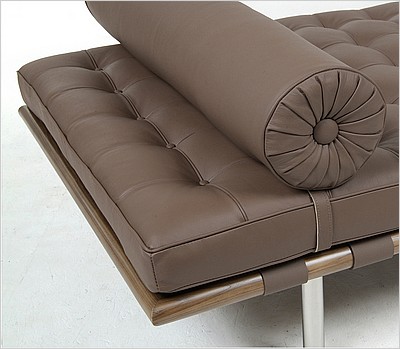 Exhibition Daybed - Taupe Leather