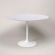 Eero Saarinen Style: Tulip Dining Table 42 Inch Round - Quartz Top